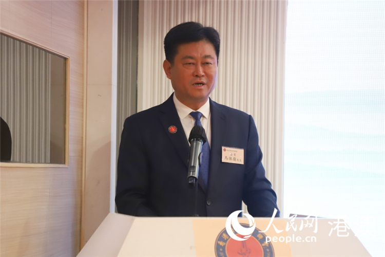 圖2.濟南市委常委、統(tǒng)戰(zhàn)部部長馬保嶺致辭。人民網(wǎng) 陳曉琳 攝