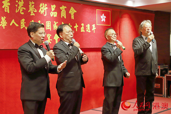 表演嘉賓傾情獻(xiàn)唱。人民網(wǎng) 吳宇揚(yáng)揚(yáng)攝
