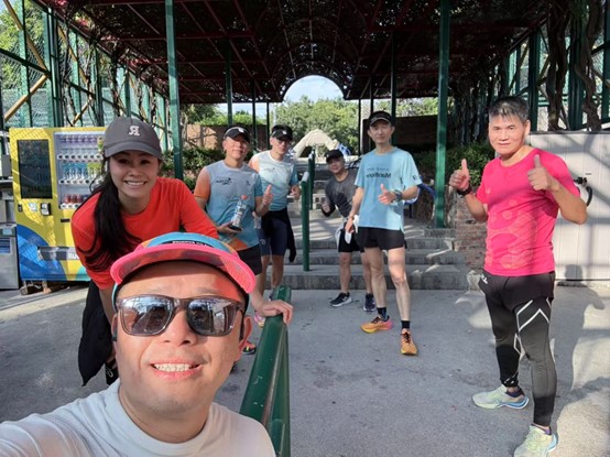 澳門超音波跑團(tuán)的跑友們正月初二環(huán)島跑。受訪者供圖