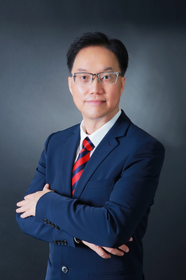 全國政協(xié)委員、澳門培正中學(xué)校長(zhǎng)高錦輝。受訪者供圖