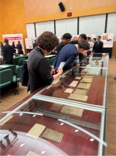 圖為《盛世危言》版本展現(xiàn)場。澳門科技大學(xué)供圖