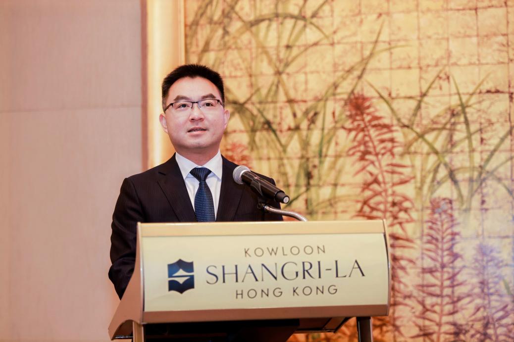 甘孜州政府副州長袁綱致辭。主辦方供圖