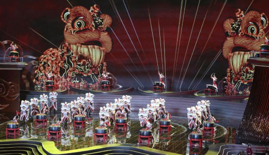 12月19日，慶祝澳門回歸祖國(guó)25周年文藝晚會(huì)在澳門舉行。新華社記者 姚琪琳 攝